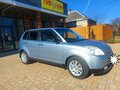 2005 Mazda Verisa, серебристый, 800000 рублей - вид 3