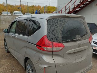 2018 Honda Freed+ II, серый, 1700000 рублей, вид 5