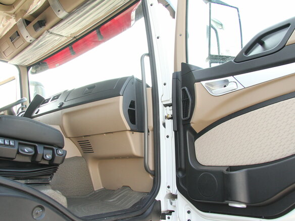 2025 Sinotruk Howo T5G, белый - вид 18