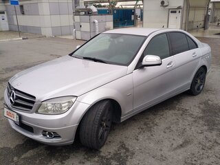 2007 Mercedes-Benz C-Класс 220 III (W204), серебристый, 1490000 рублей, вид 1