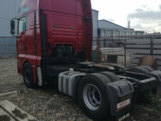 2001 MAN TGX, красный, 3000000 рублей, вид 4