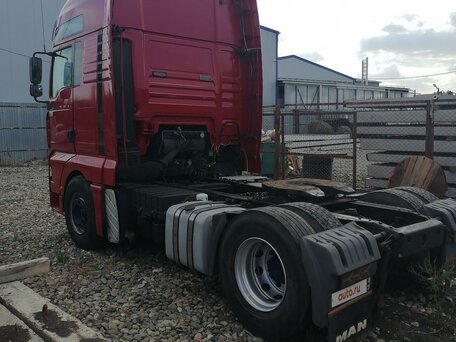 2001 MAN TGX, красный, 3000000 рублей, вид 4