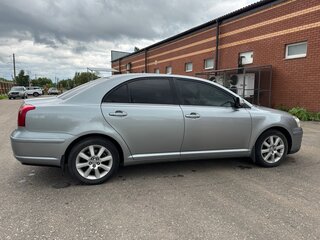 2007 Toyota Avensis II Рестайлинг, серебристый, 540000 рублей, вид 2