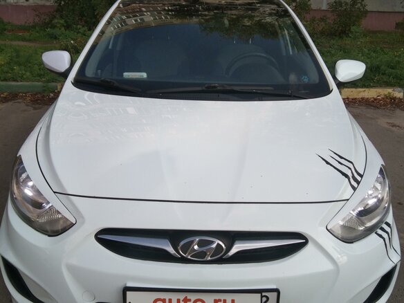 2012 Hyundai Solaris I, белый, 650000 рублей