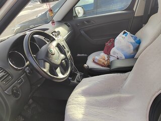 2011 Skoda Yeti I, белый, 750000 рублей, вид 5