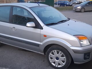 2008 Ford Fusion I Рестайлинг, серебристый, 299000 рублей, вид 1