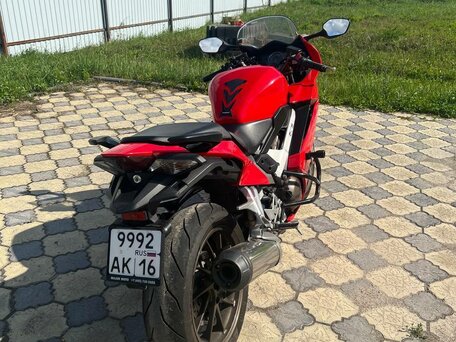 2016 Honda VFR 800, красный, 750000 рублей, вид 5