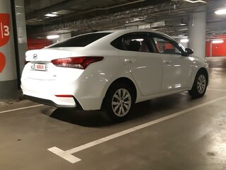 2018 Hyundai Solaris II, белый, 1470000 рублей, вид 4