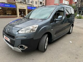 2012 Peugeot Partner II Рестайлинг, серый, 1100000 рублей, вид 1