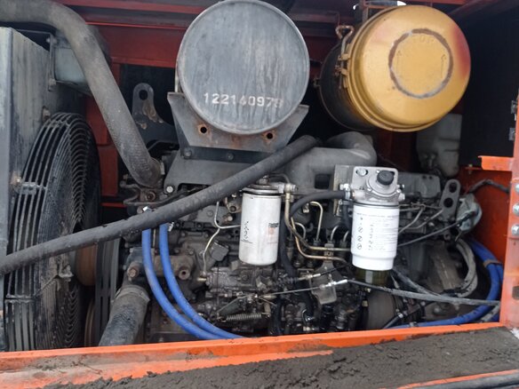2005 Hitachi LX130, оранжевый, 3200000 рублей - вид 4