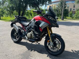 2025 Ducati Multistrada V4, красный, 3600000 рублей, вид 4