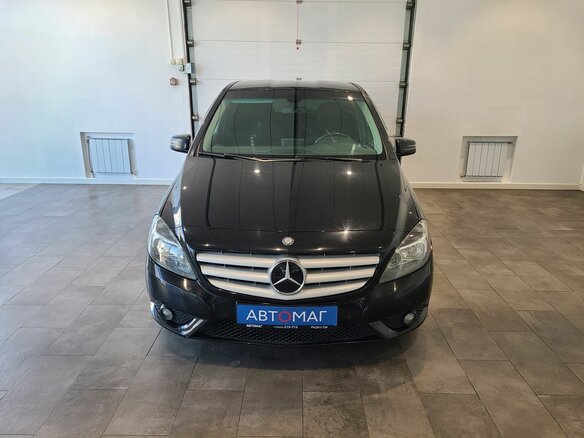 2012 Mercedes-Benz B-Класс 200 II (W246), чёрный - вид 1