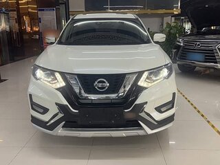 2021 Nissan X-Trail III Рестайлинг, белый, 1890000 рублей, вид 2
