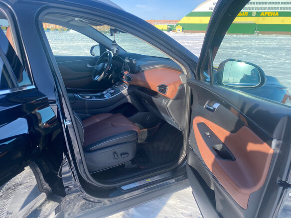 2023 Hyundai Santa Fe IV Рестайлинг, чёрный, 4300000 рублей - вид 9