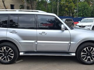 2011 Mitsubishi Pajero IV, серебристый, 2100000 рублей, вид 5