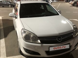 2010 Opel Astra H Рестайлинг, белый, 500000 рублей, вид 1