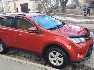 2013 Toyota RAV4 IV (XA40), красный, 1900000 рублей, вид 2