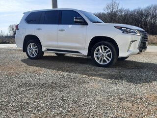 2015 Lexus LX 450d III Рестайлинг 2, белый, 6500000 рублей, вид 3