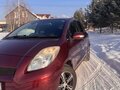2010 Toyota Vitz II (XP90), красный, 845000 рублей - вид 2