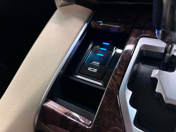 2019 Toyota Alphard III Рестайлинг, бежевый - вид 21
