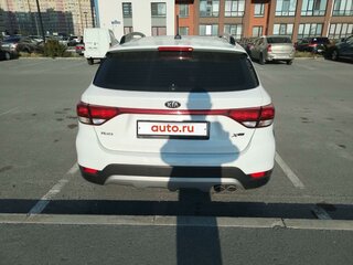 2019 Kia Rio X-Line IV, белый, 1700000 рублей, вид 5