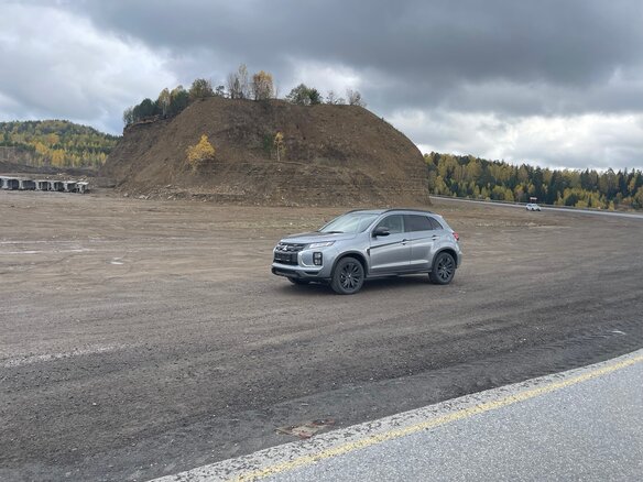 2021 Mitsubishi ASX I Рестайлинг 3, серый, 3200000 рублей - вид 4