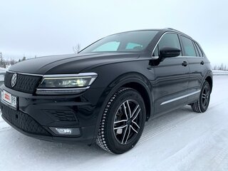 2018 Volkswagen Tiguan II, чёрный, 2550000 рублей, вид 1