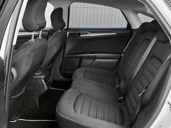 2015 Ford Mondeo V, белый - вид 21