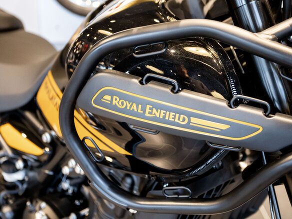 2025 Royal Enfield Himalayan, чёрный, 615000 рублей - вид 10