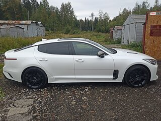 2023 Kia Stinger I Рестайлинг, белый, 3800000 рублей, вид 2