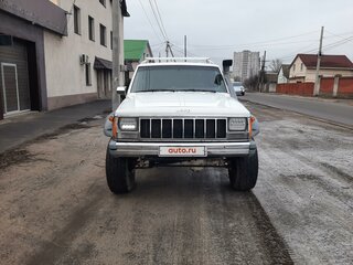 1988 Jeep Cherokee II (XJ), белый, 800000 рублей, вид 1