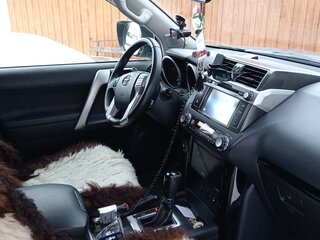 2014 Toyota Land Cruiser Prado 150 Series Рестайлинг 1, чёрный, 4400000 рублей, вид 4