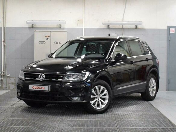 2017 Volkswagen Tiguan II, чёрный, 2040000 рублей