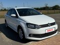 2015 Volkswagen Polo V, белый, 900000 рублей - вид 2