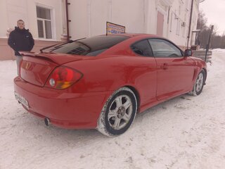2003 Hyundai Tiburon II (GK), красный, 777777 рублей, вид 4