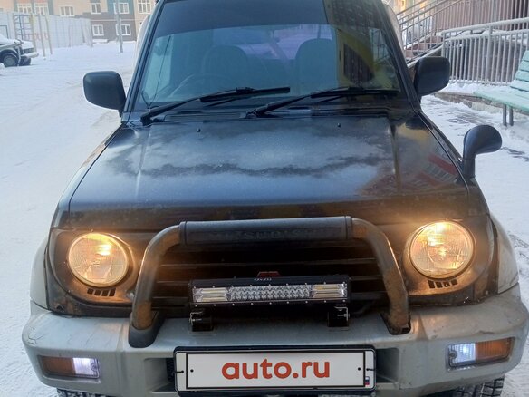 1996 Mitsubishi Pajero Junior, чёрный, 450000 рублей