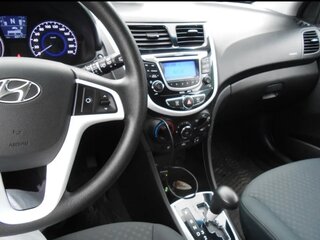 2015 Hyundai Solaris I Рестайлинг, белый, 1050000 рублей, вид 5