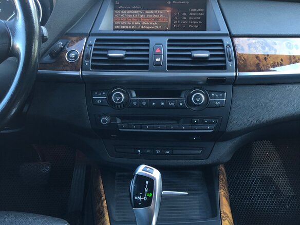 2009 BMW X5 35d II (E70), белый, 1895000 рублей - вид 14