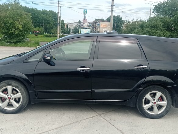 2006 Mitsubishi Grandis I, чёрный, 970000 рублей - вид 4