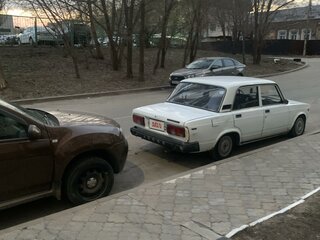2004 Lada (ВАЗ) 2105, белый, 140000 рублей, вид 4