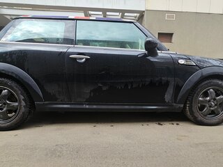 2013 Mini Hatch Cooper II (R56) Рестайлинг, чёрный, 900000 рублей, вид 2