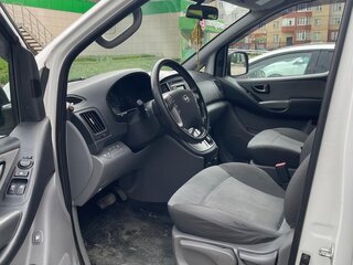 2016 Hyundai H-1 II Рестайлинг, белый, 2800000 рублей, вид 3