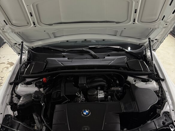 2011 BMW 3 серии 320i V (E90/E91/E92/E93) Рестайлинг, белый, 1150000 рублей - вид 11