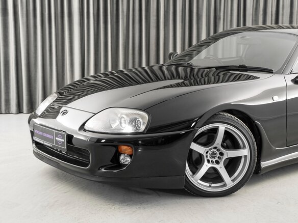 1994 Toyota Supra IV (A80), чёрный - вид 3