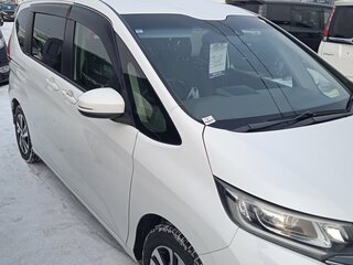 2017 Honda Freed II, белый, 1520000 рублей, вид 4