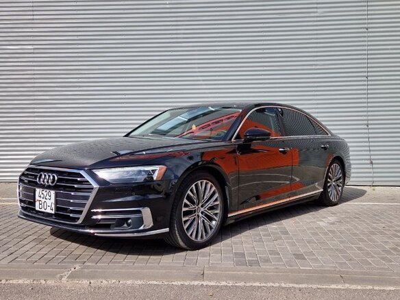 2018 Audi A8 Long 55 TFSI IV (D5), чёрный, 6500000 рублей - вид 3