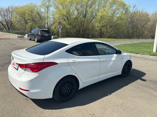 2014 Hyundai Elantra V (MD) Рестайлинг, белый, 935000 рублей, вид 4