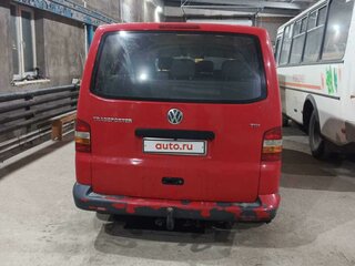 2004 Volkswagen Transporter Long T5, красный, 1050000 рублей, вид 3