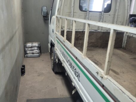 1995 Isuzu Elf (N-series), белый, 1300000 рублей, вид 3