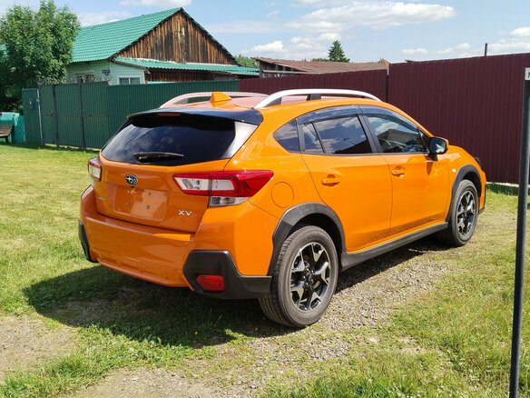 2019 Subaru XV II, оранжевый, 2000000 рублей - вид 3